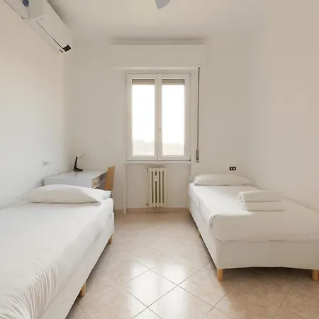 Guesthost - Parco Nord With 2 Bedrooms * Milán
