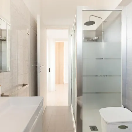 Guesthost - Parco Nord With 2 Bedrooms شقة